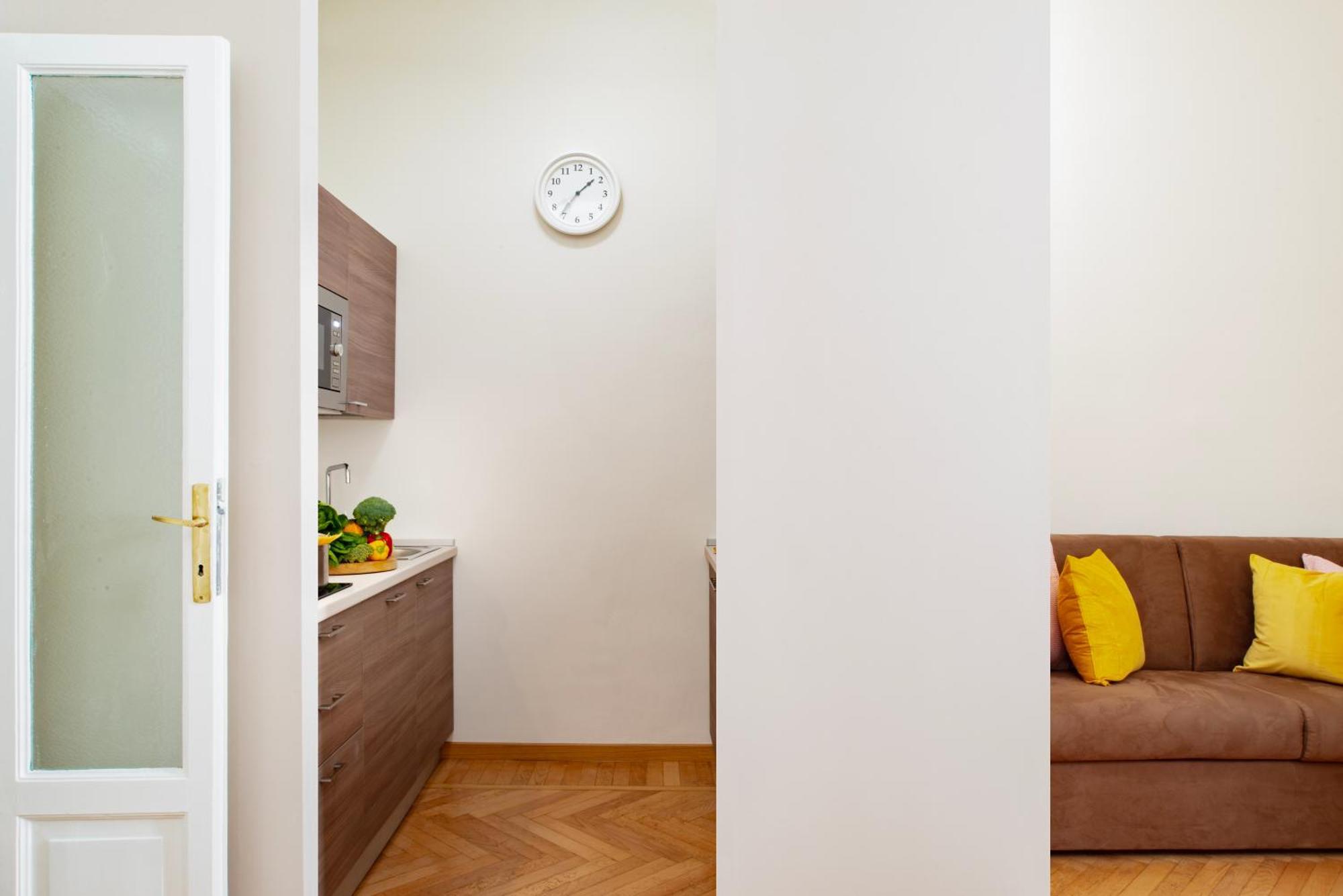 Appartamento Moderno Multicomfort - Premuda Luxury Milánó Kültér fotó